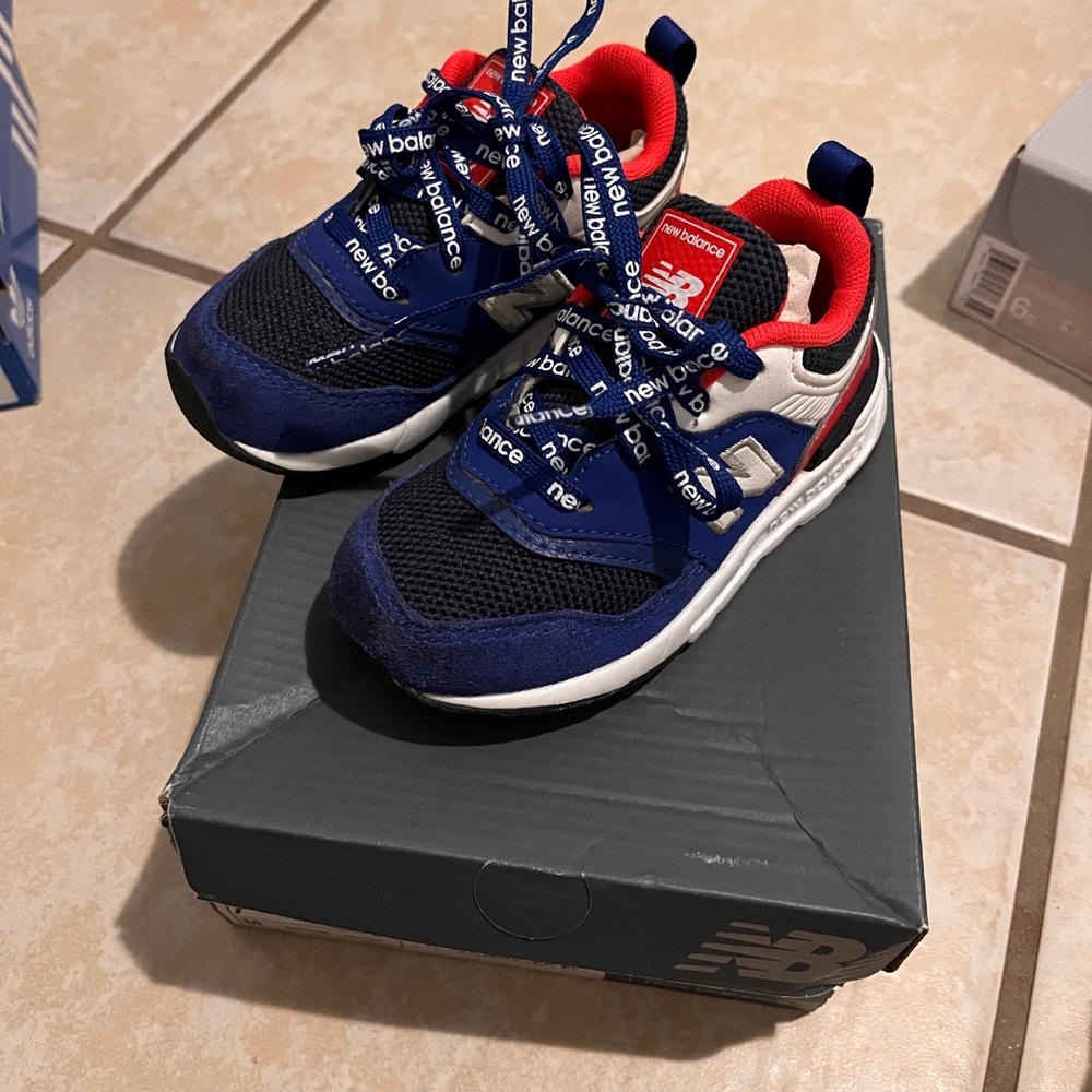 Toddler shoes